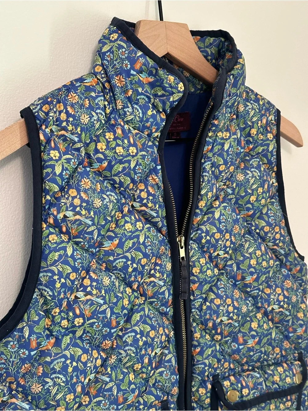 J Crew Liberty Catesby Floral Fabric Birds Down Puffer Vest - Picture 2 of 6